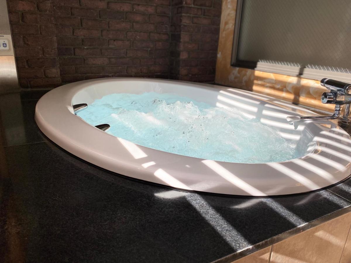 Gifu Movie Movie (Adults Only) Hotell Exteriör bild